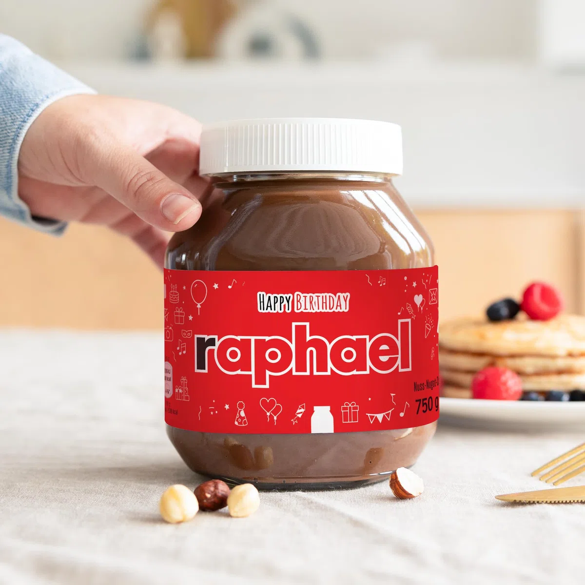 Personalisiertes nutella®-Glas - dein Nutella Geschenk mit Namen und Highlight für den Frühstückstisch, Glas mit personalisiertem Etikett (Party - 750 gramm)