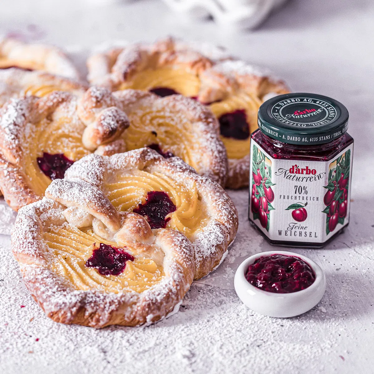 Darbo Fruchtreich Marille Aprikose Fruchtaufstrich 6x200g – 70% Fruchtanteil, Naturrein Aprikosen Marmelade ohne Konservierungsstoffe, ideal für Frühstück, Desserts, Joghurt & Backen