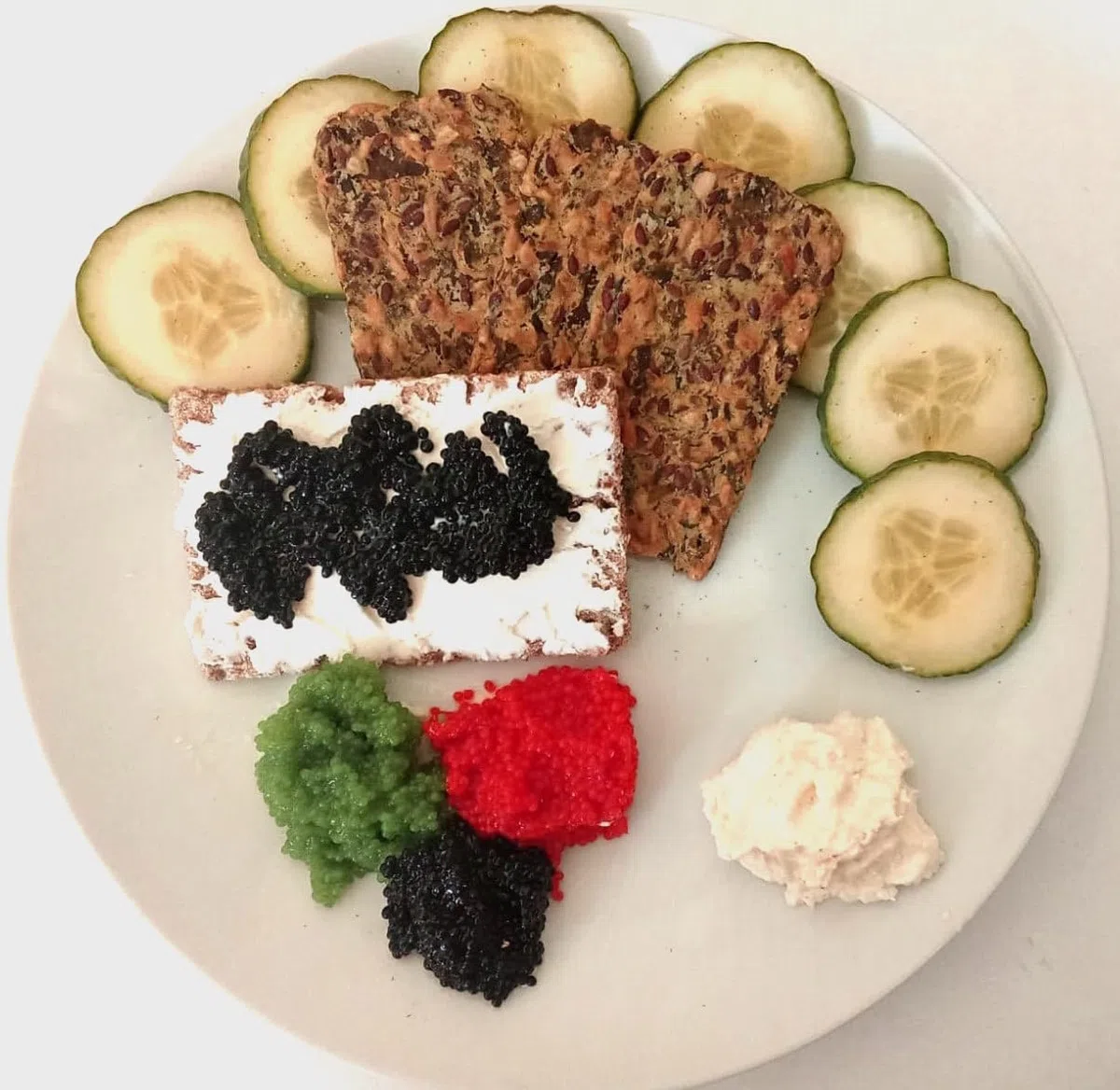 Cavi-Art Algen-Kaviar Probierset - 4 x 100g | veganer Kaviar, Feinkost | Classic, Lachs, Wasabi, Trüffel