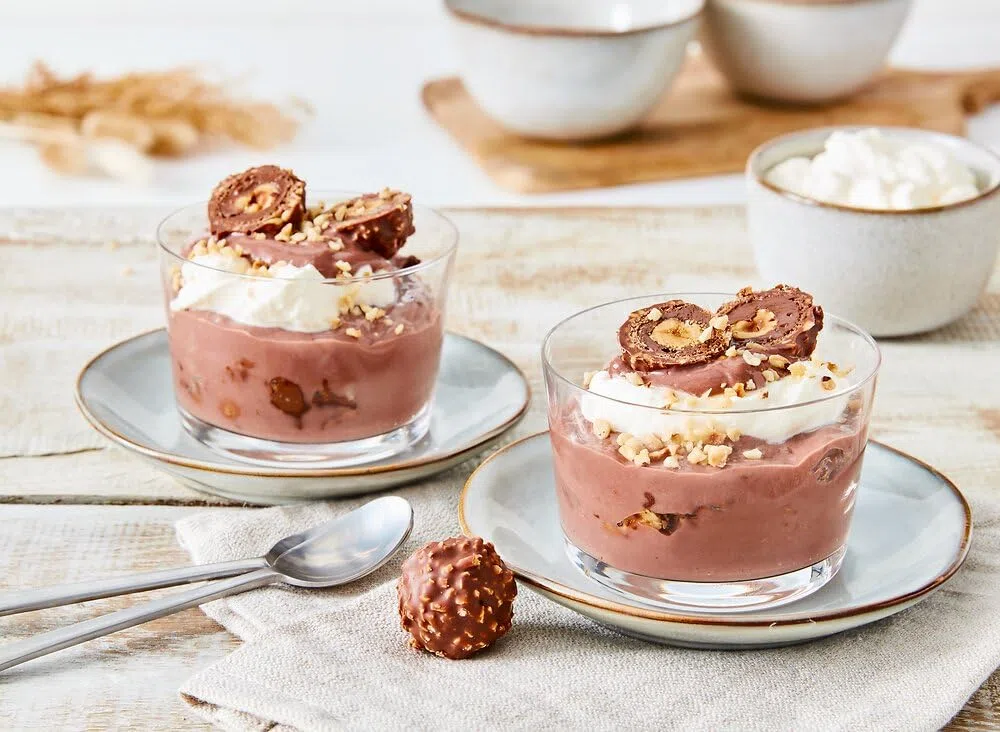 Dr. Oetker Haselnüsse gehackt, 5 x 100 g Beutel, geröstete und zerkleinerte Haselnüsse, zum Backen und Dekorieren von Kuchen, Torten & Desserts, verzehrfertig, vegan