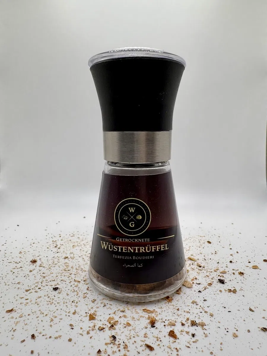 Getrocknete Trüffel in der Mühle, ohne Aromastoffe, ohne Konservierungsstoffe